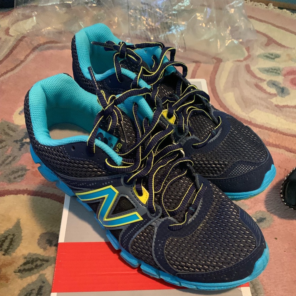 New balance shoes